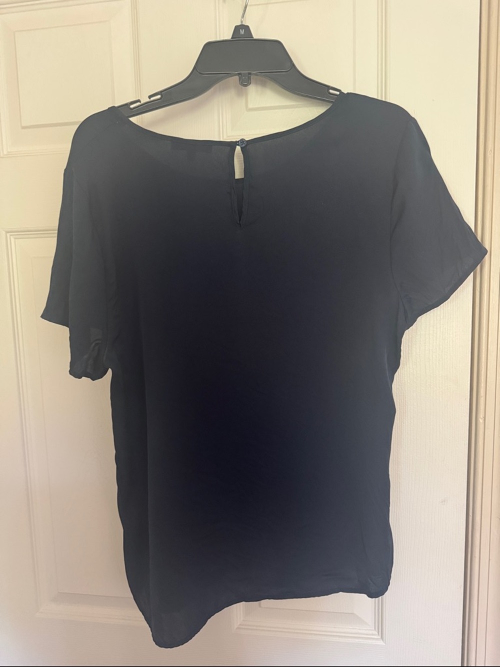 Quince navy washable silk short sleeve top, scoop neck size L - Picture 3 of 5
